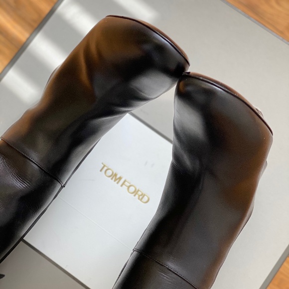 Gorgeous TOM FORD Black Leather Over The Knee Boots ๐NWT๐ - Picture 4 of 15